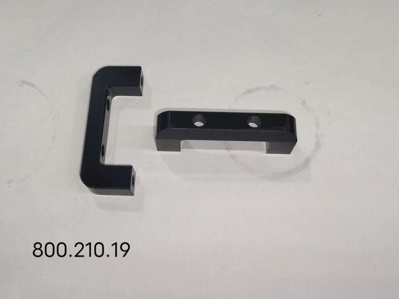MONTAGEHALTER FÜR VORDEREN BREMSSATTEL