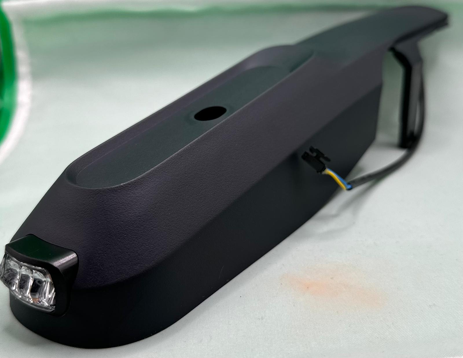 Ninebot P65 Schutz mit Blinker Hinterradaufhängung Halter Cover links